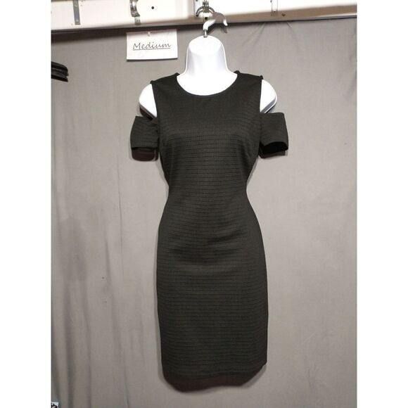 Bisou Bisou cold shoulder black dress 8 - Picture 1 of 4